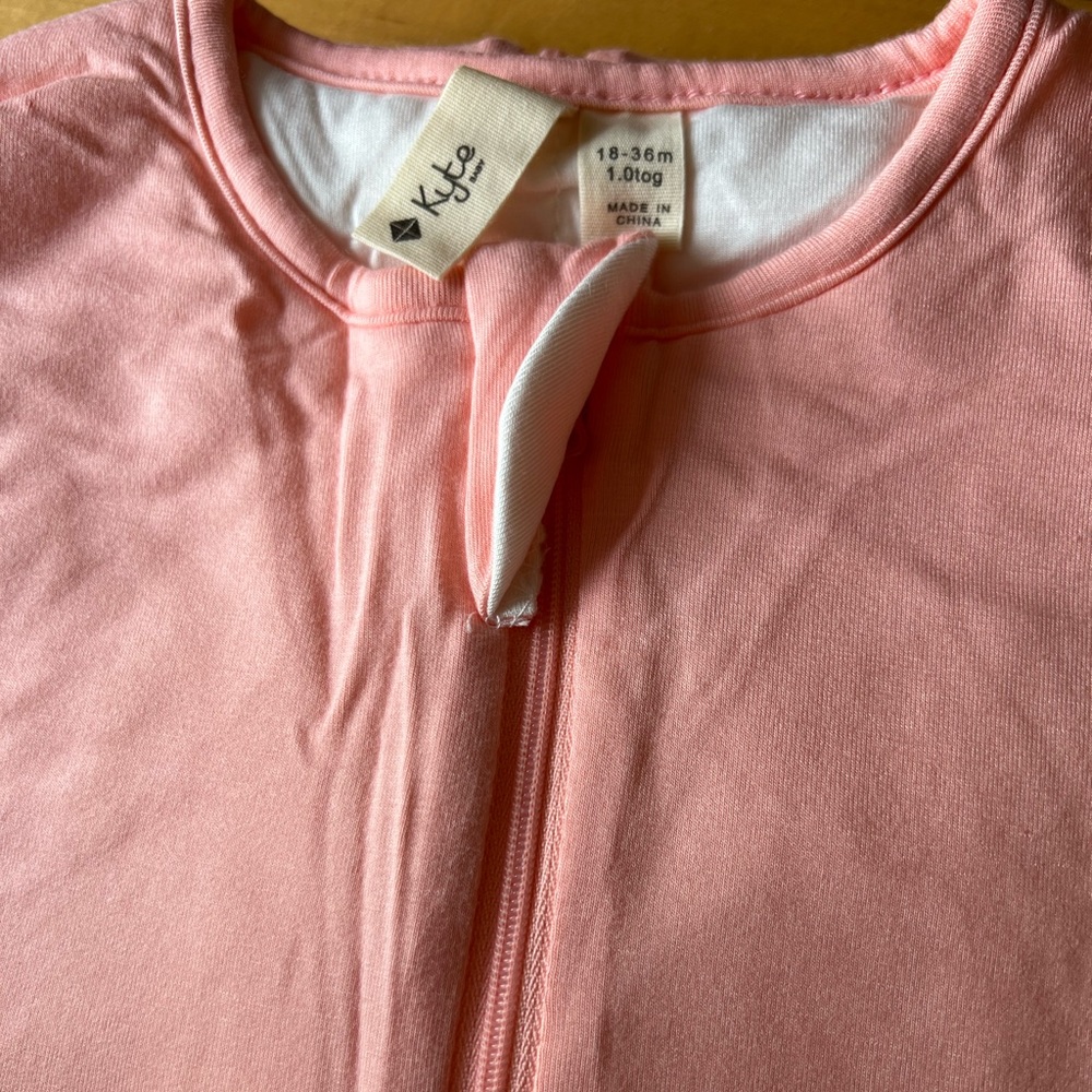 Brand new Kyte BABY 1.0 tog 18-36 month sleep sack walker in peach